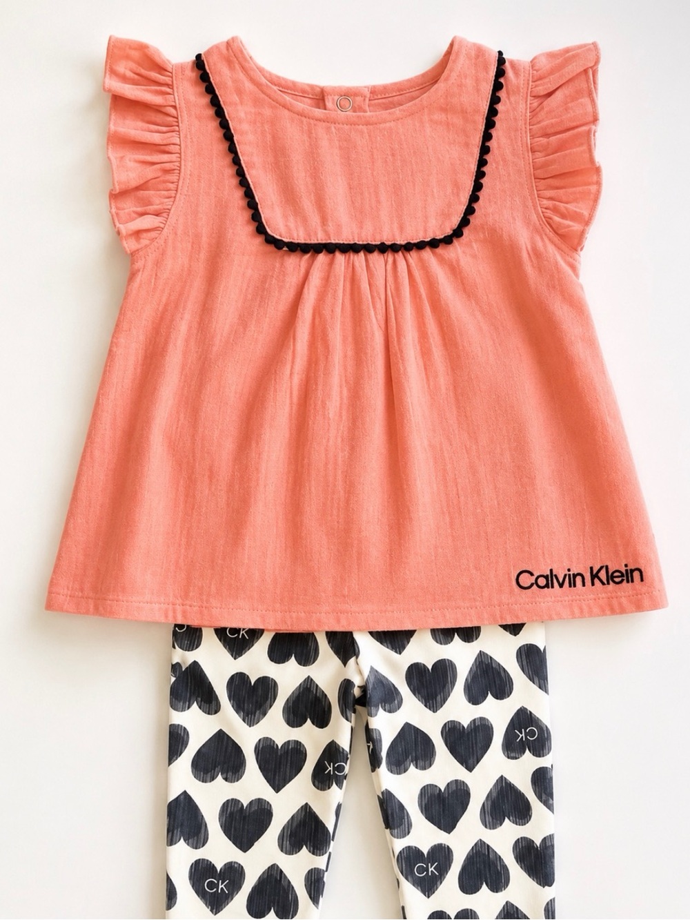 Calvin Klein 2 piece set pink black Heart leggings Baby girl shirt NWT 18m